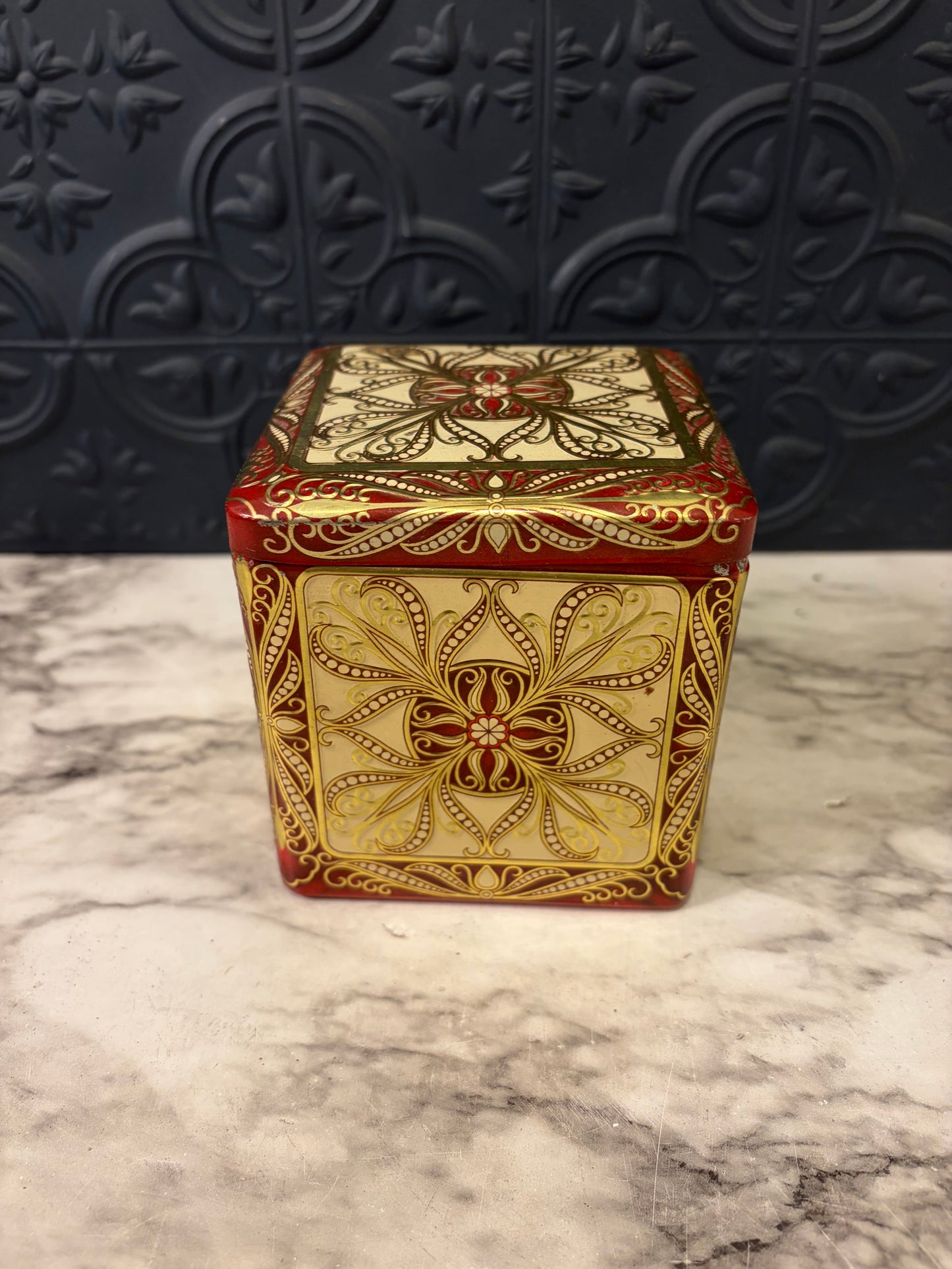 Cubed Red and Gold Tea Tin