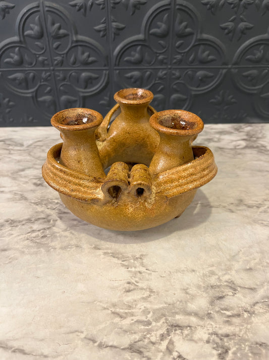 Ring Pottery with 3 Vases
