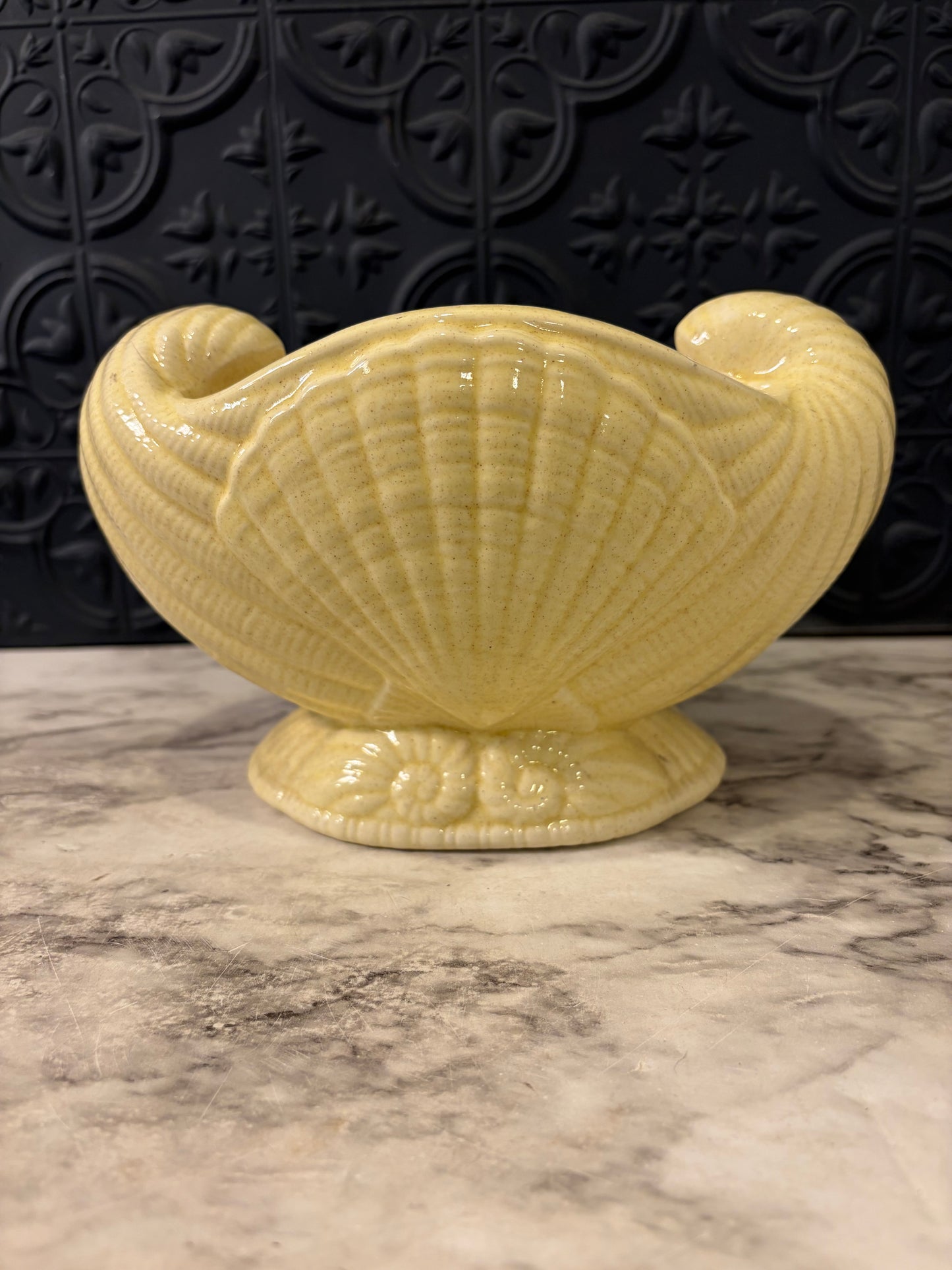 Pale Yellow Shell Detail Planter