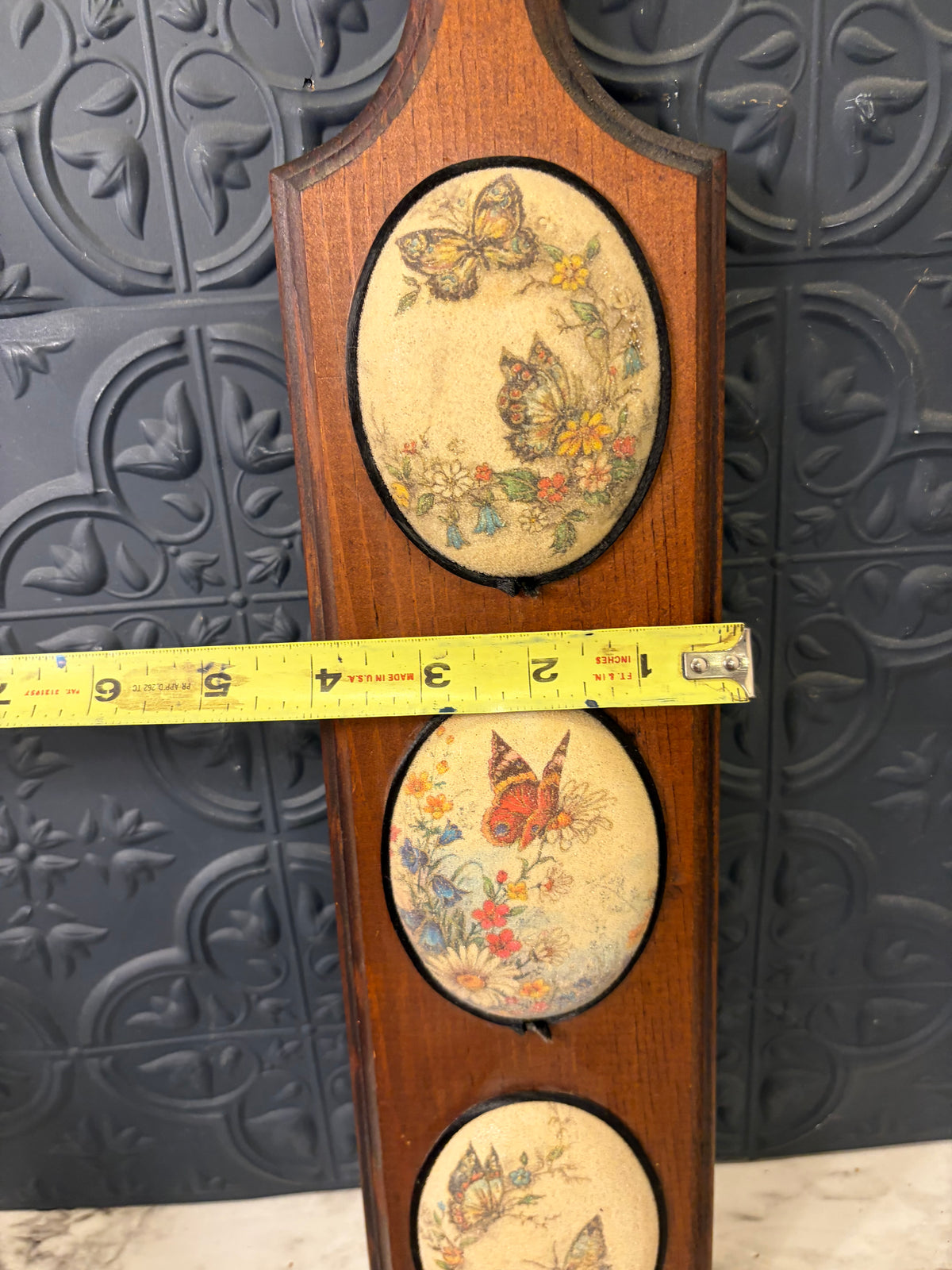Three Oval Butterfly wood Plaque
