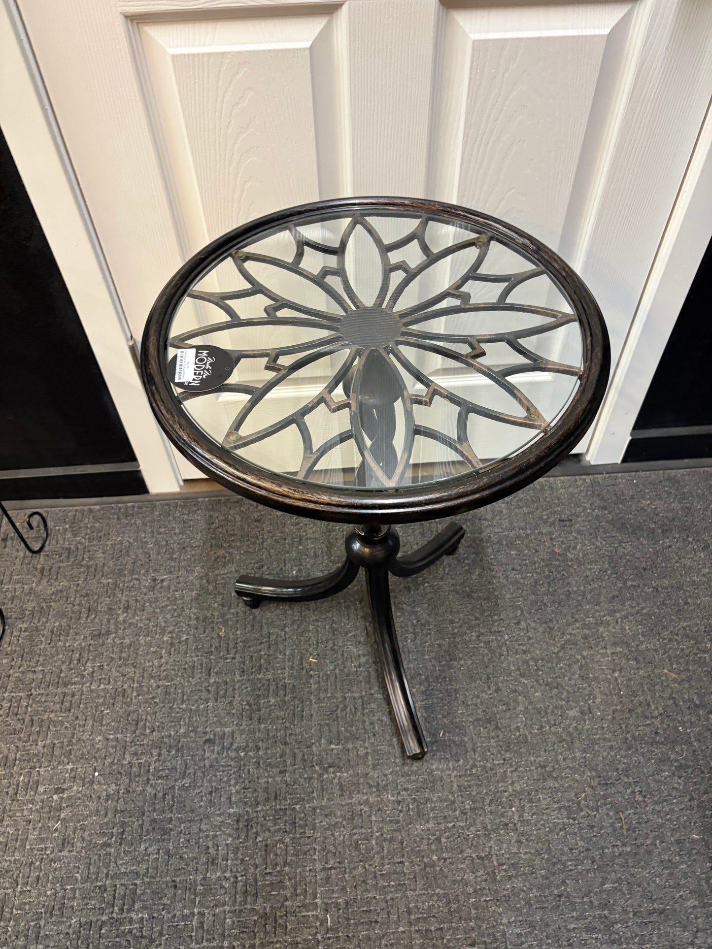 Metal Pedestal Table with Flower Design and Glass top