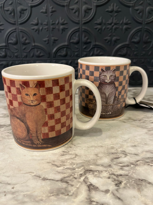 Set of 2 Oneida Cat Mugs
