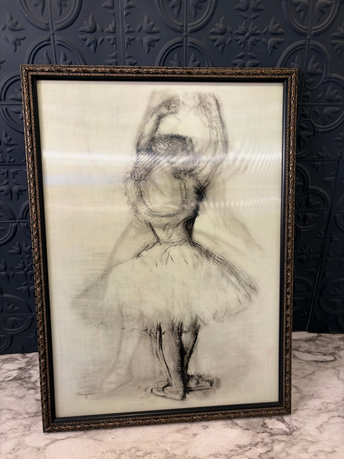Degas Shape Changing Picture