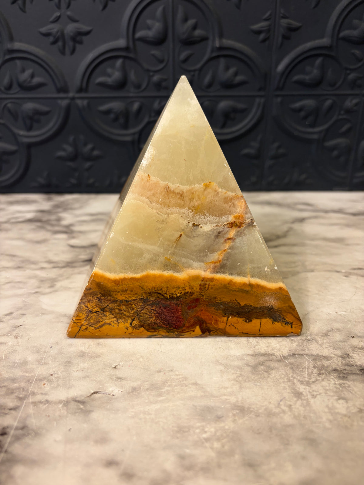 Onyx Pyramid Carmel Color 4"