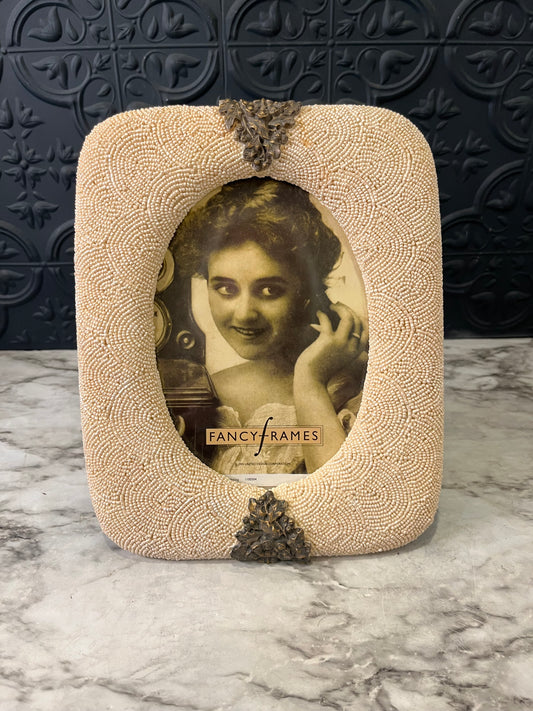 Beaded Frame Cream