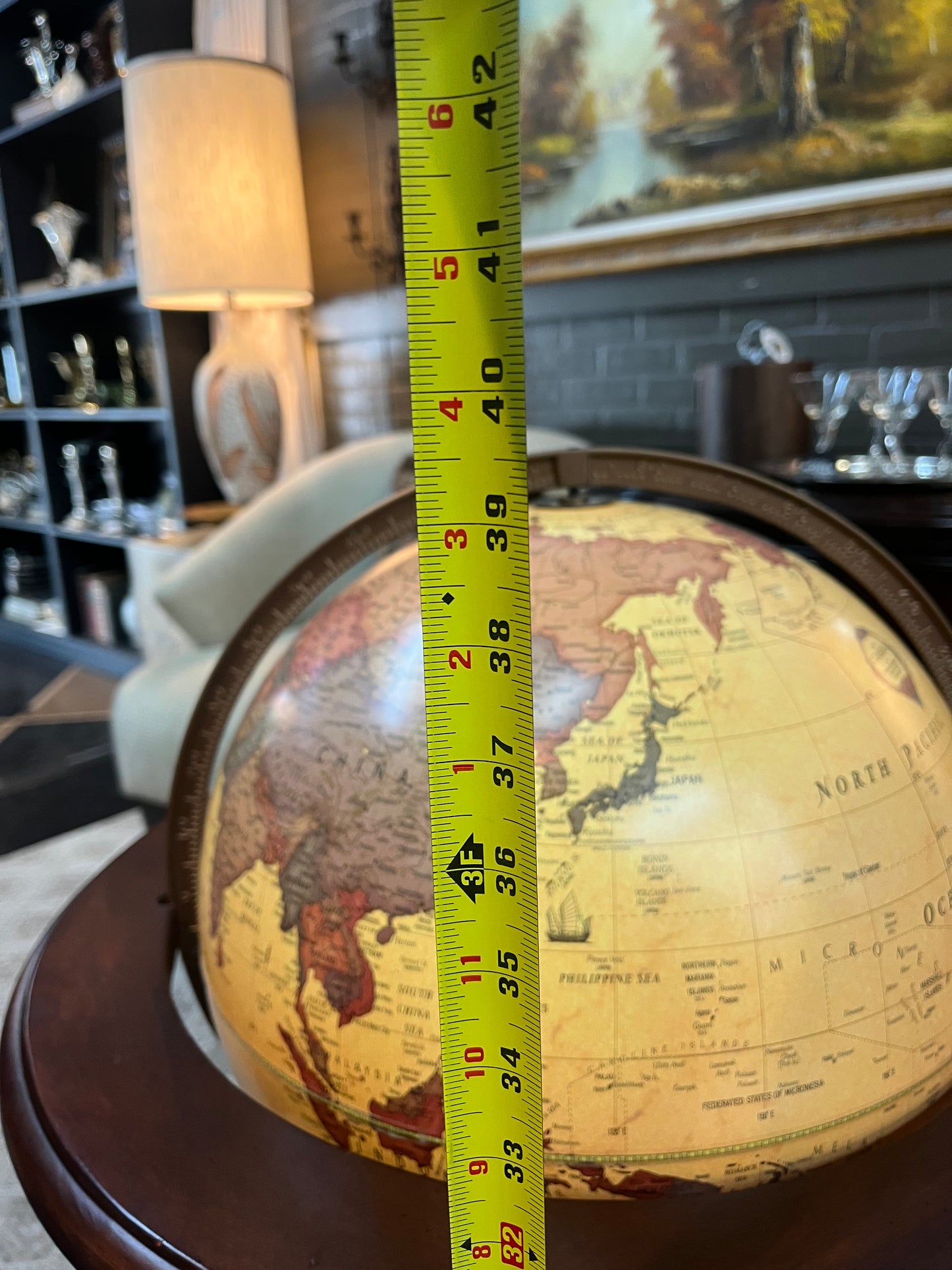 Crams World standing globe lamp