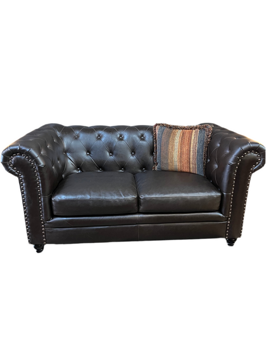 Brown Sofa Chesterfield Style