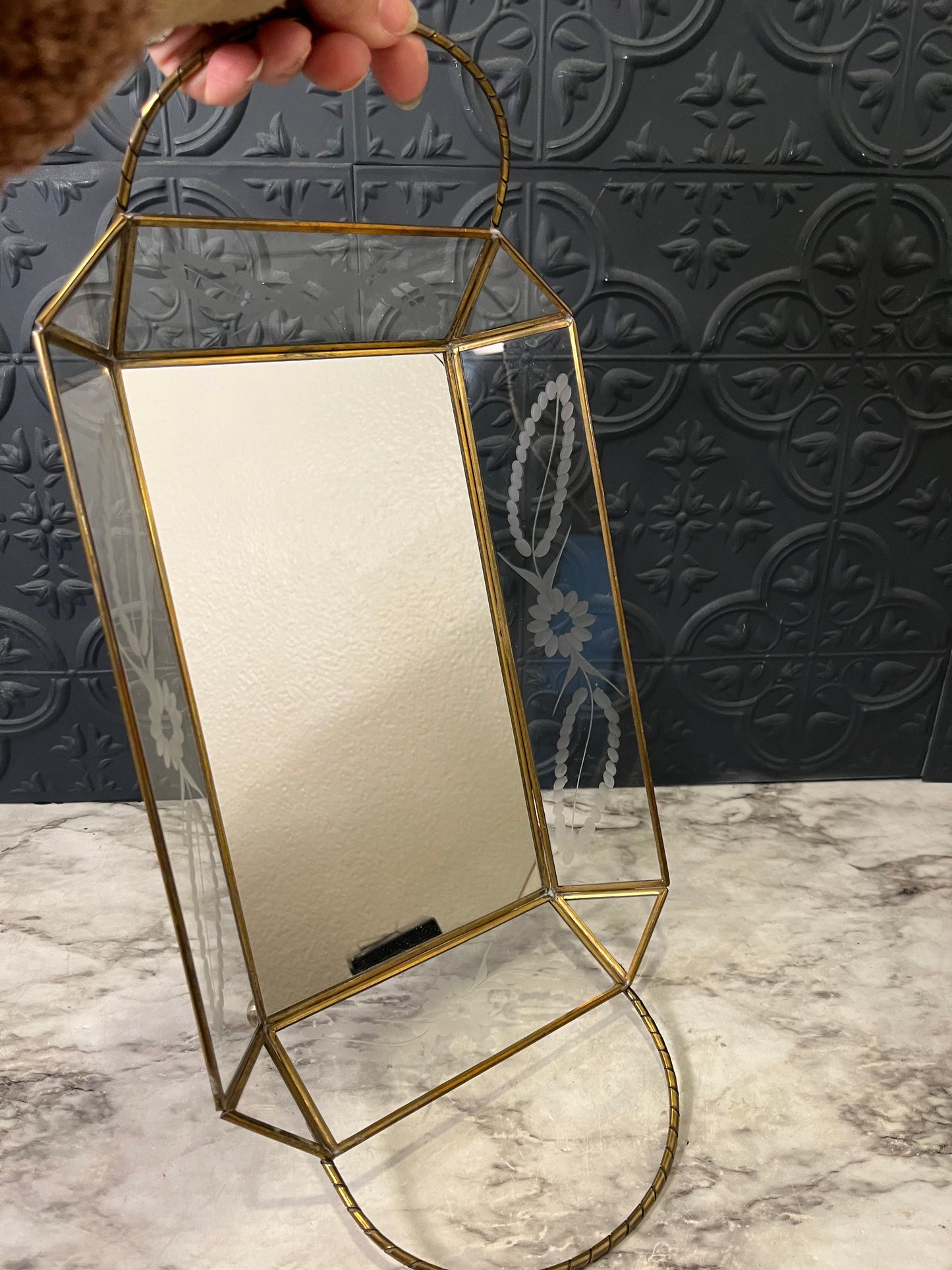Etched glass and mirror basket with handles
