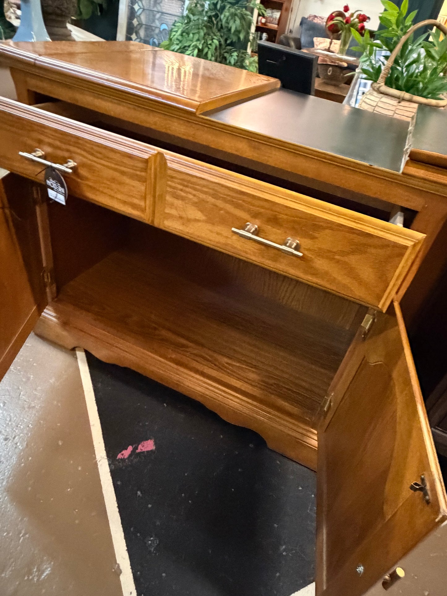 Buffet with Flip out Top Oak Color