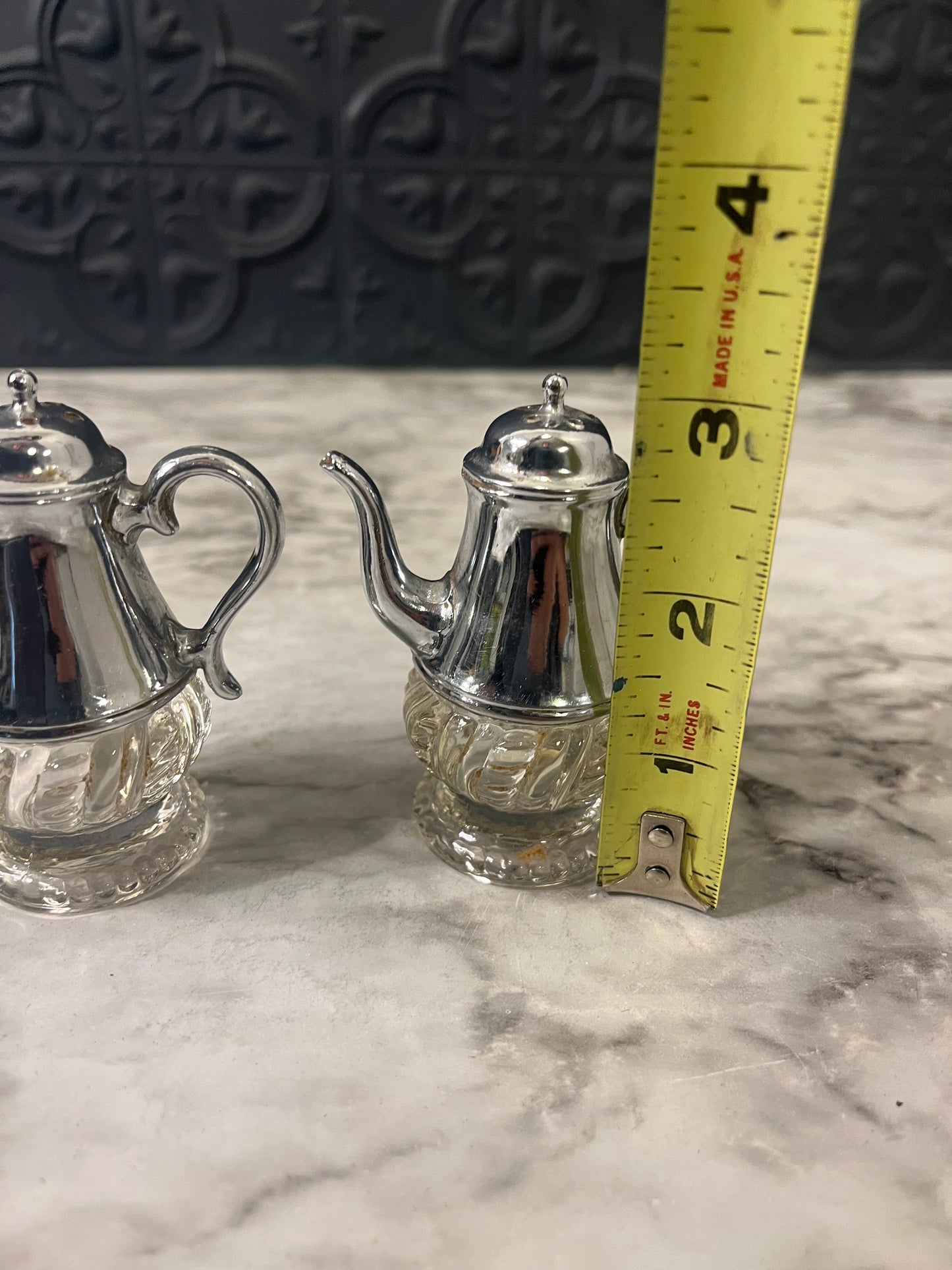 Teapot Salt and Pepper Shakers