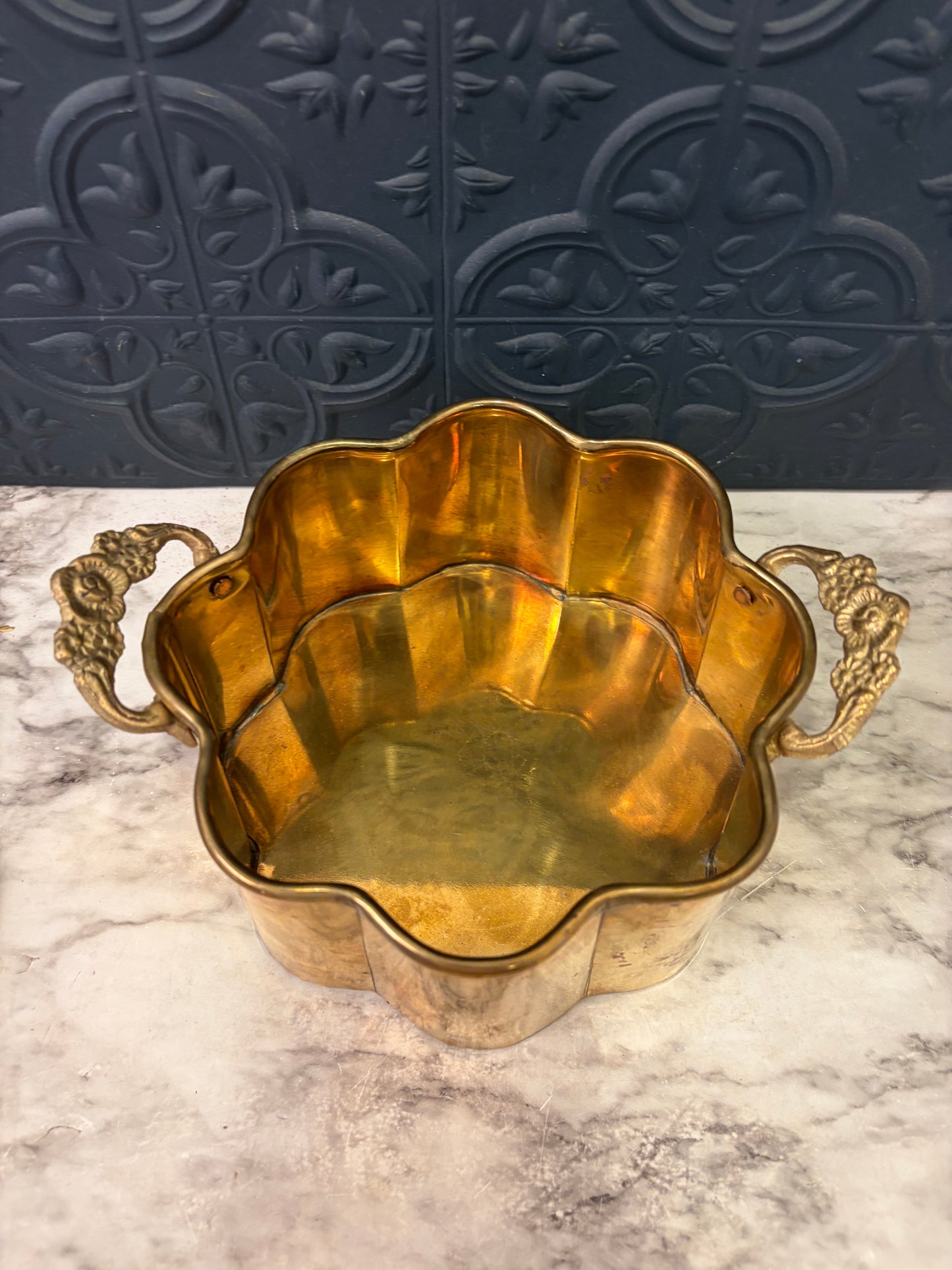 Brass Scallopped Pot with Handles Sm.