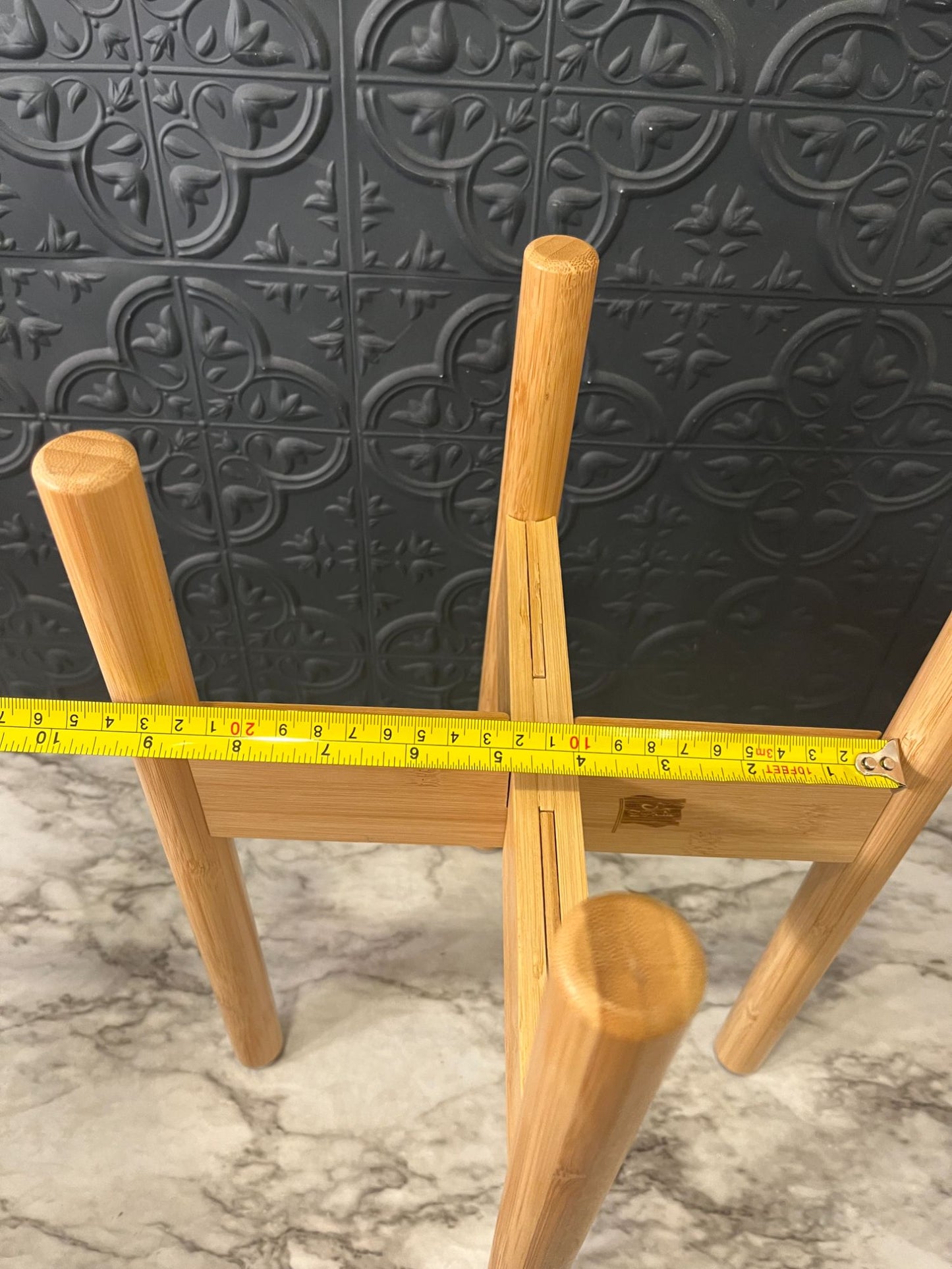 Expandable Wood Plant Stand