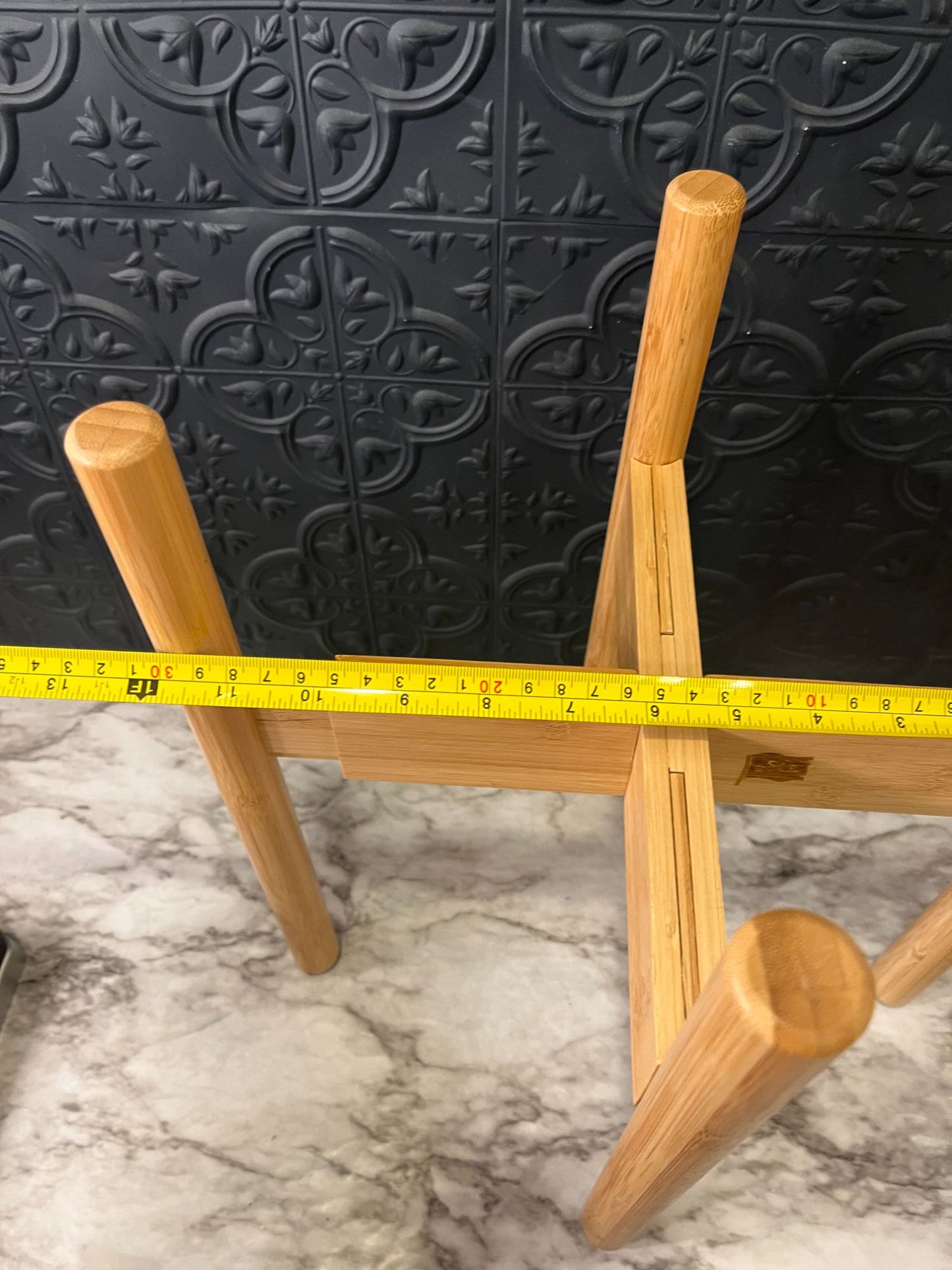 Expandable Wood Plant Stand