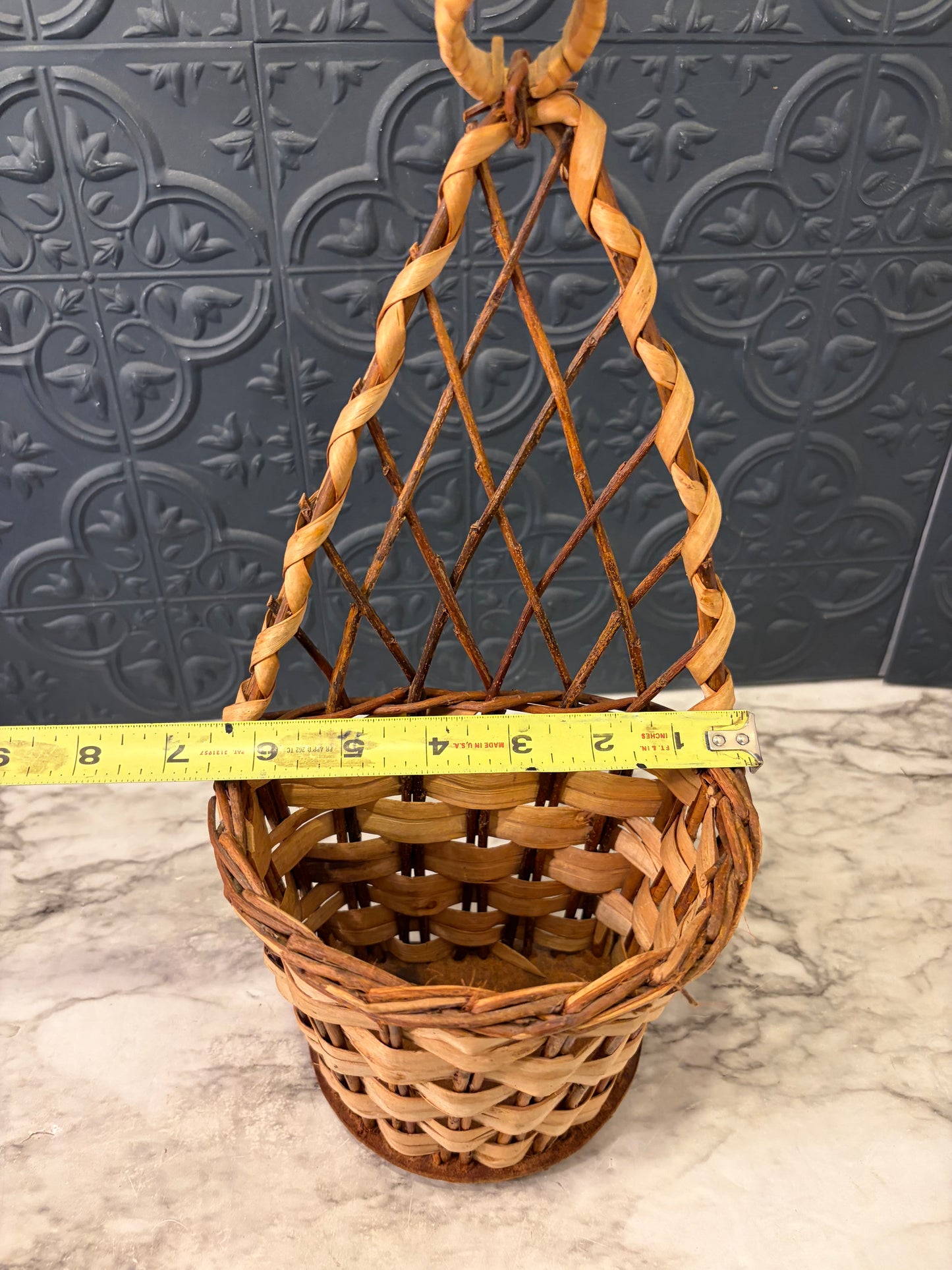 2 Tone Wall Basket