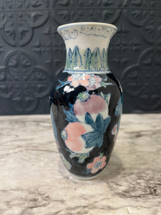 6" floral chinese vase