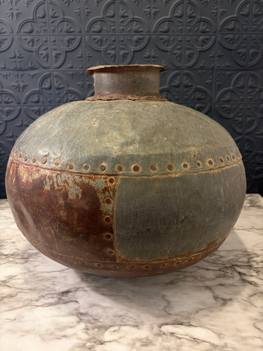 Round Metal Pot