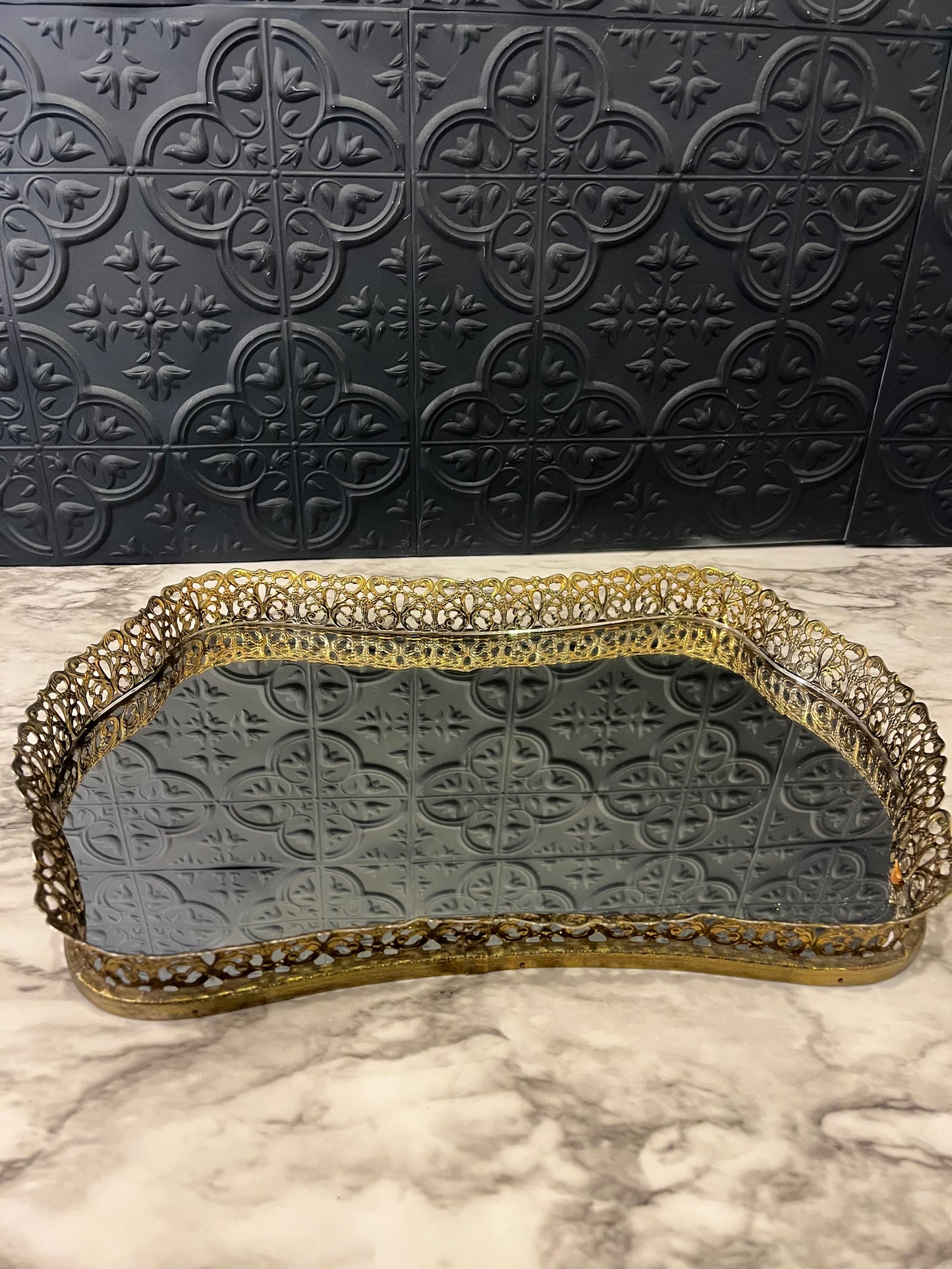 Rounded Rectangular Mirror Tray 16"