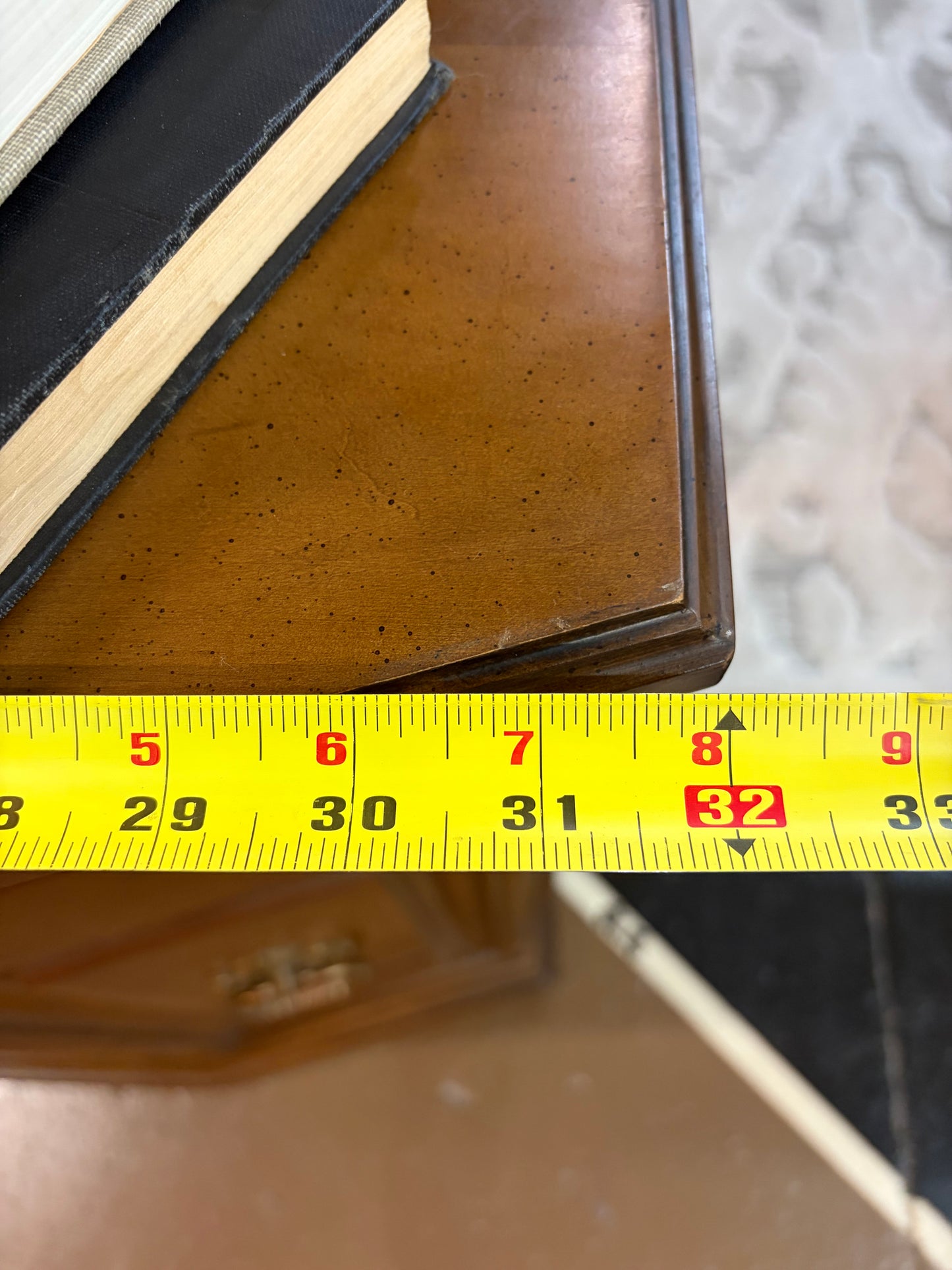 Entry Table cabinet three Panel
