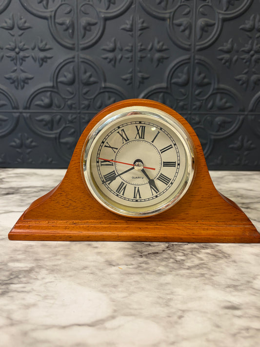 Small Quartz Wood Mantle Clock 8"