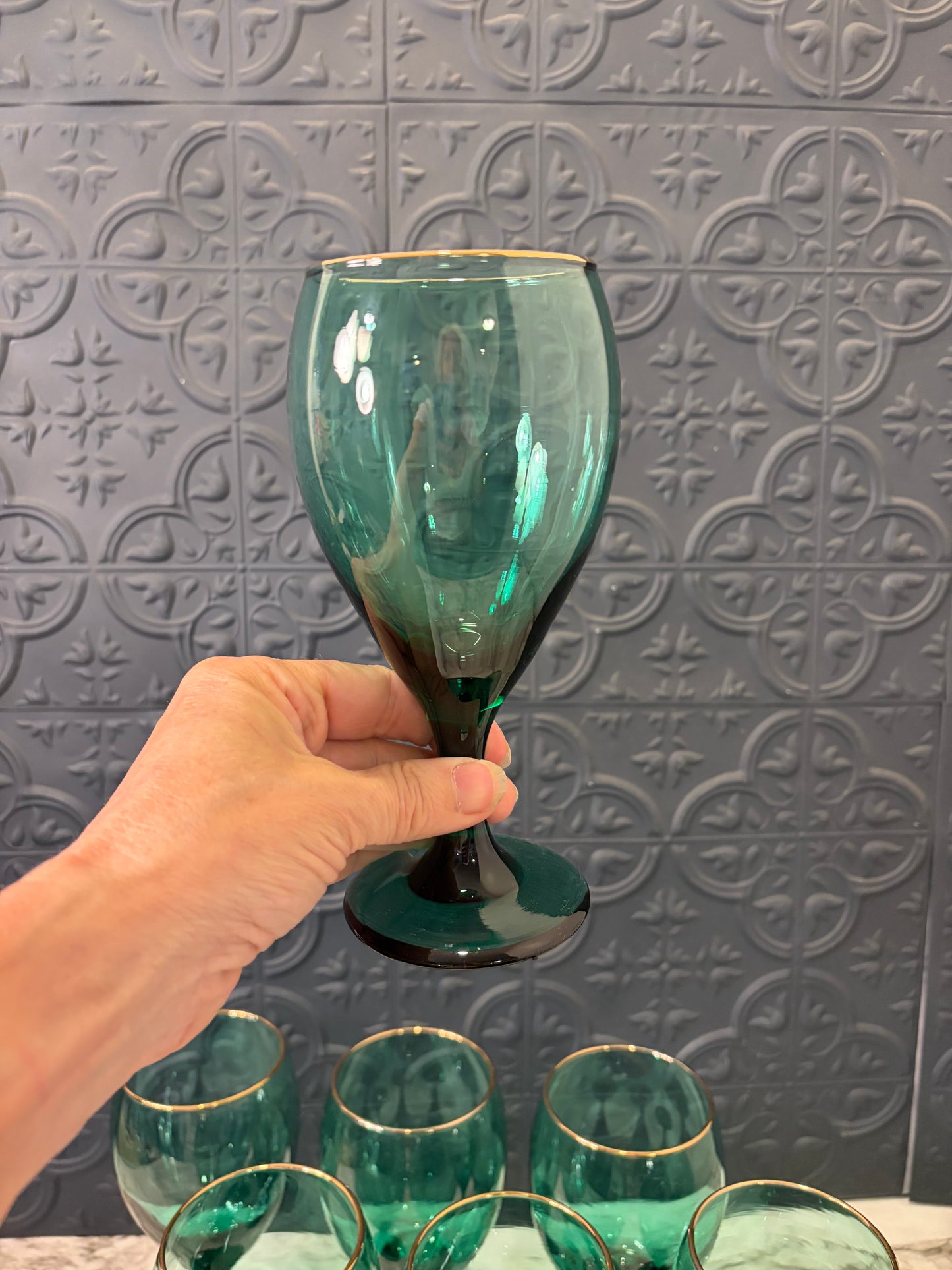 Emerald Teardrop Goblet with Gold rim set of 7