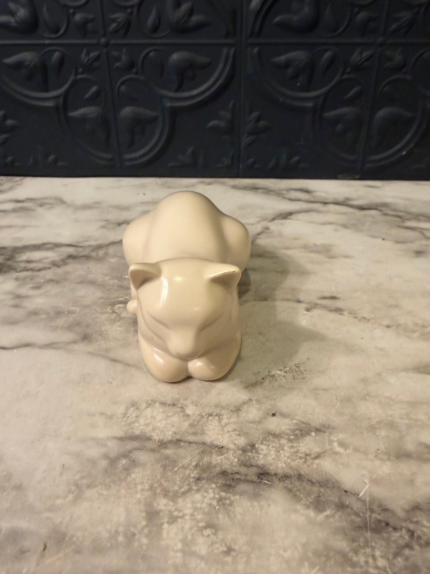 UK hand Cast Cream Cat
