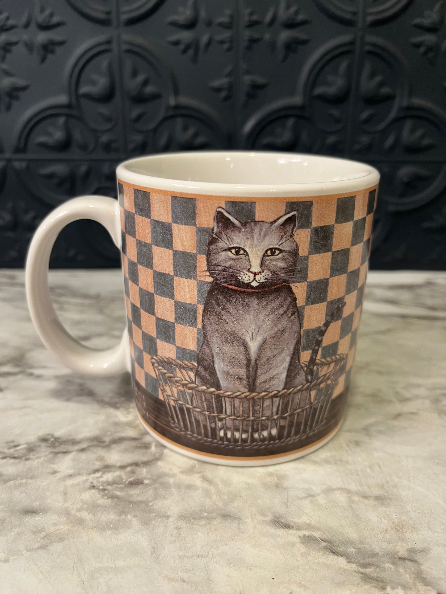 Set of 2 Oneida Cat Mugs