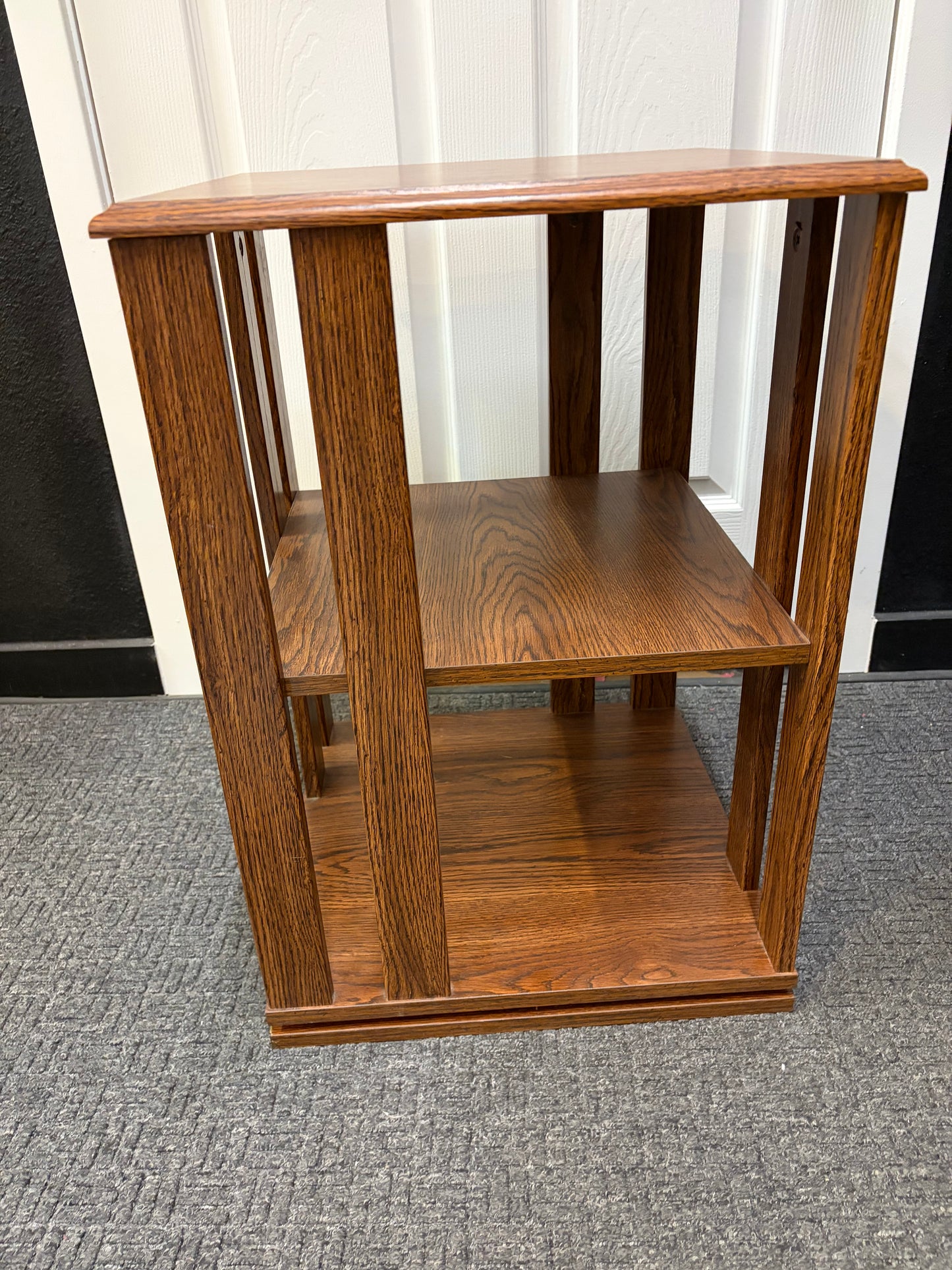 Spinning side Table