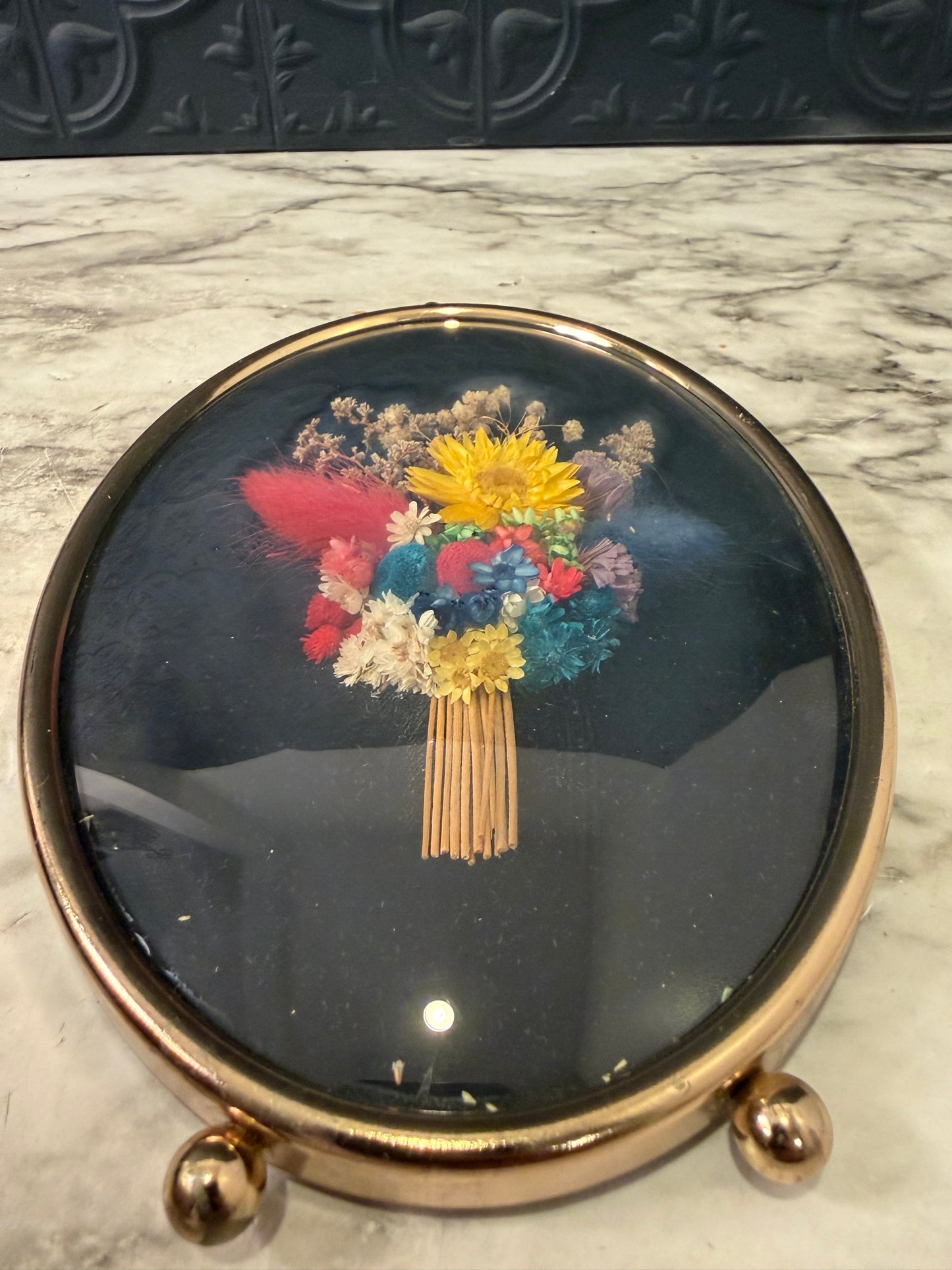 Dried Floral In Oval Bubble Glass 7.5"