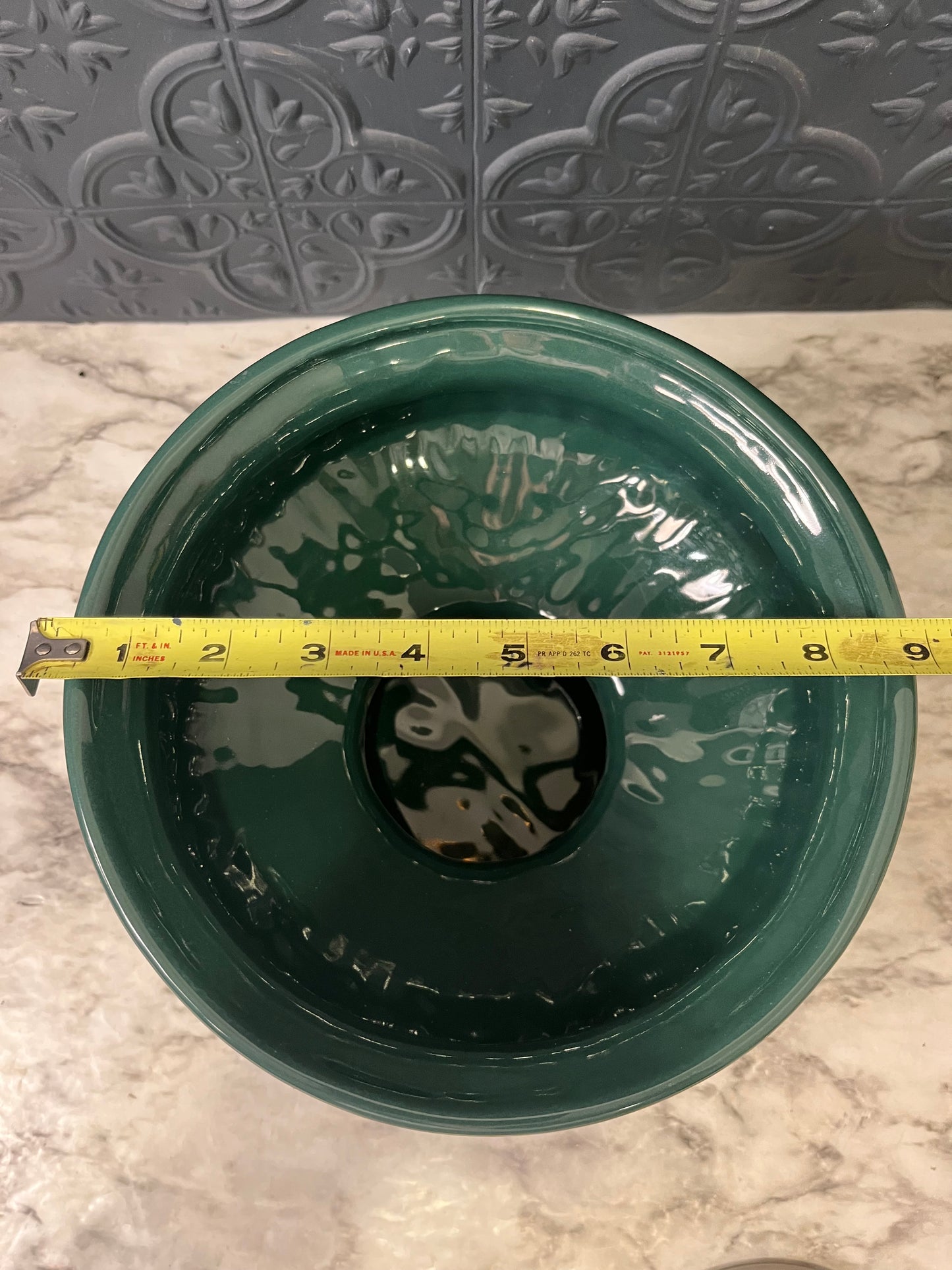 Haegar Hunter Green Pedestal Planter