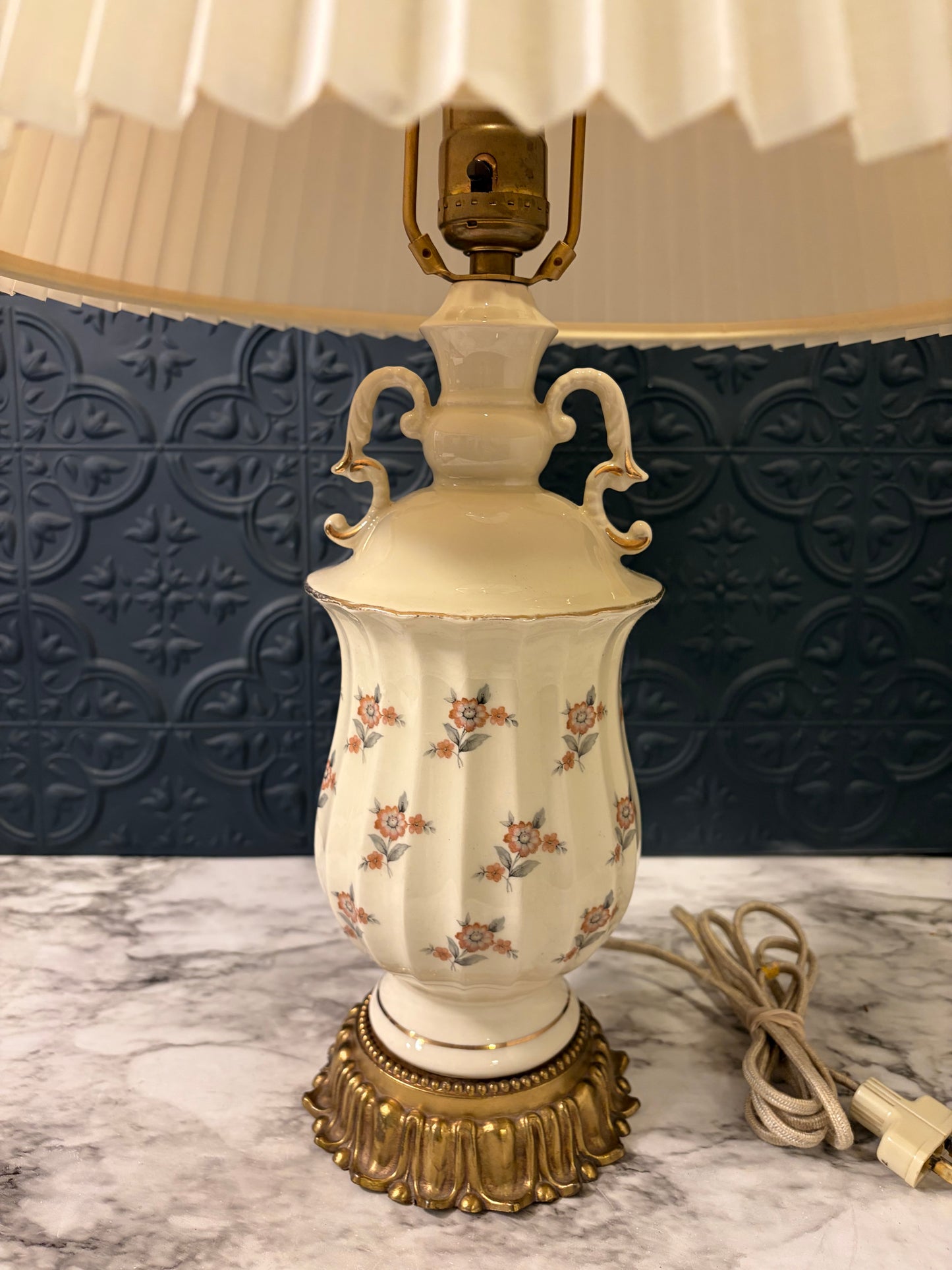 Cream Porcelain Lamp with Daisy Detail