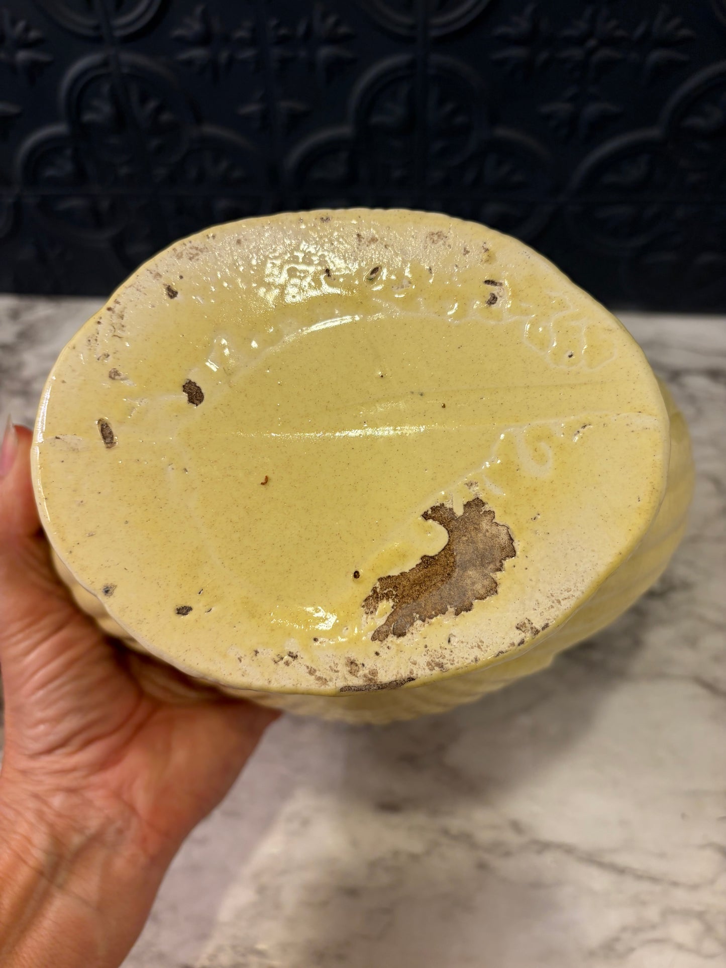 Pale Yellow Shell Detail Planter