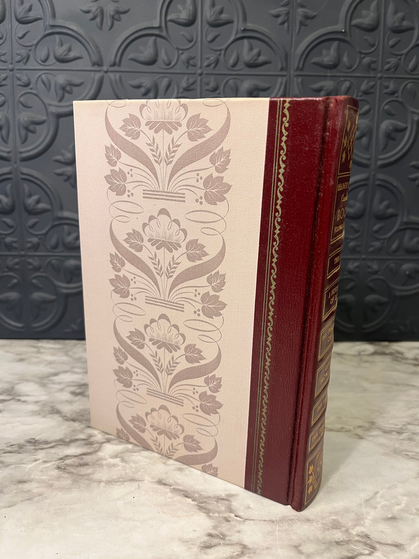 Readers Digest Vol. 3 1957 Red Spine