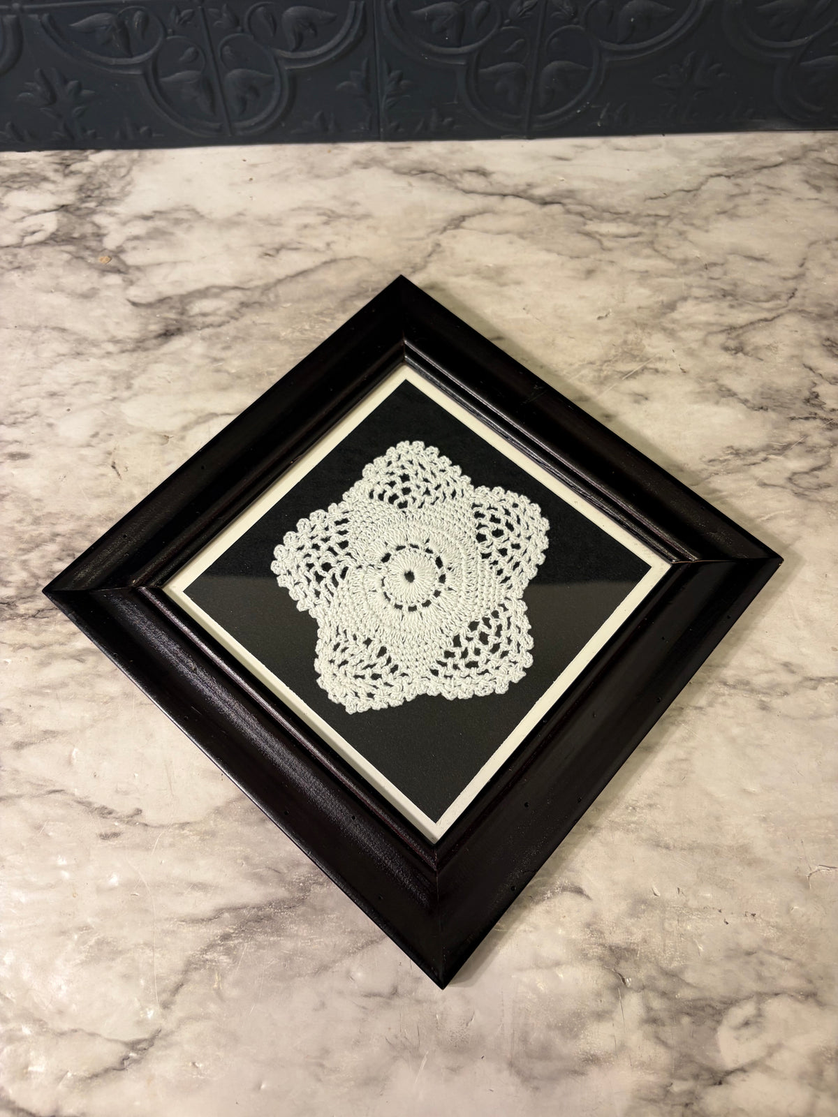 8" Framed Doiley Flower Shape