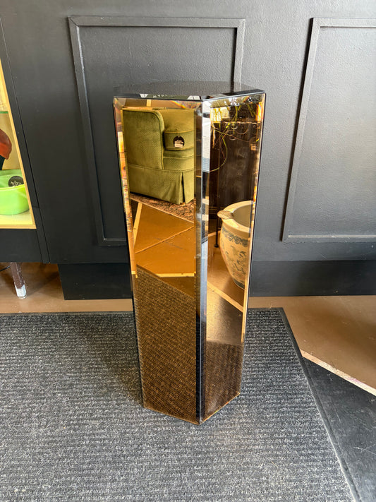 Rose Mirror Pedestal