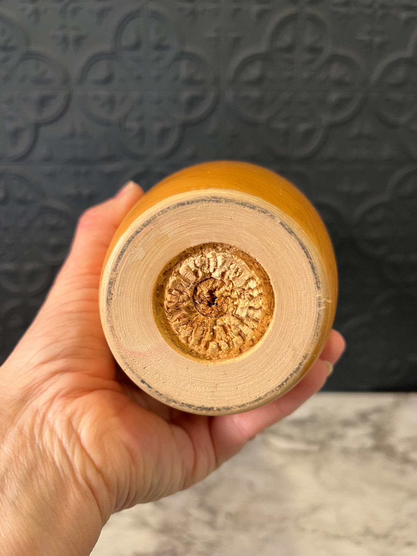 Light wood vase 11.25"