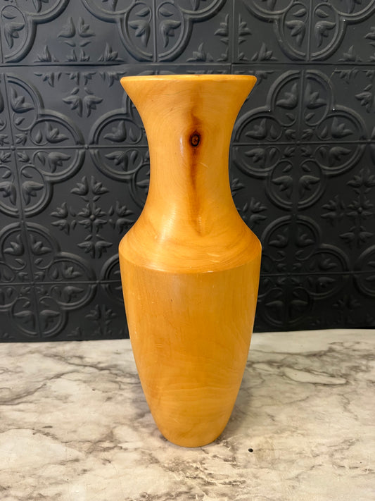 Light wood vase 11.25"