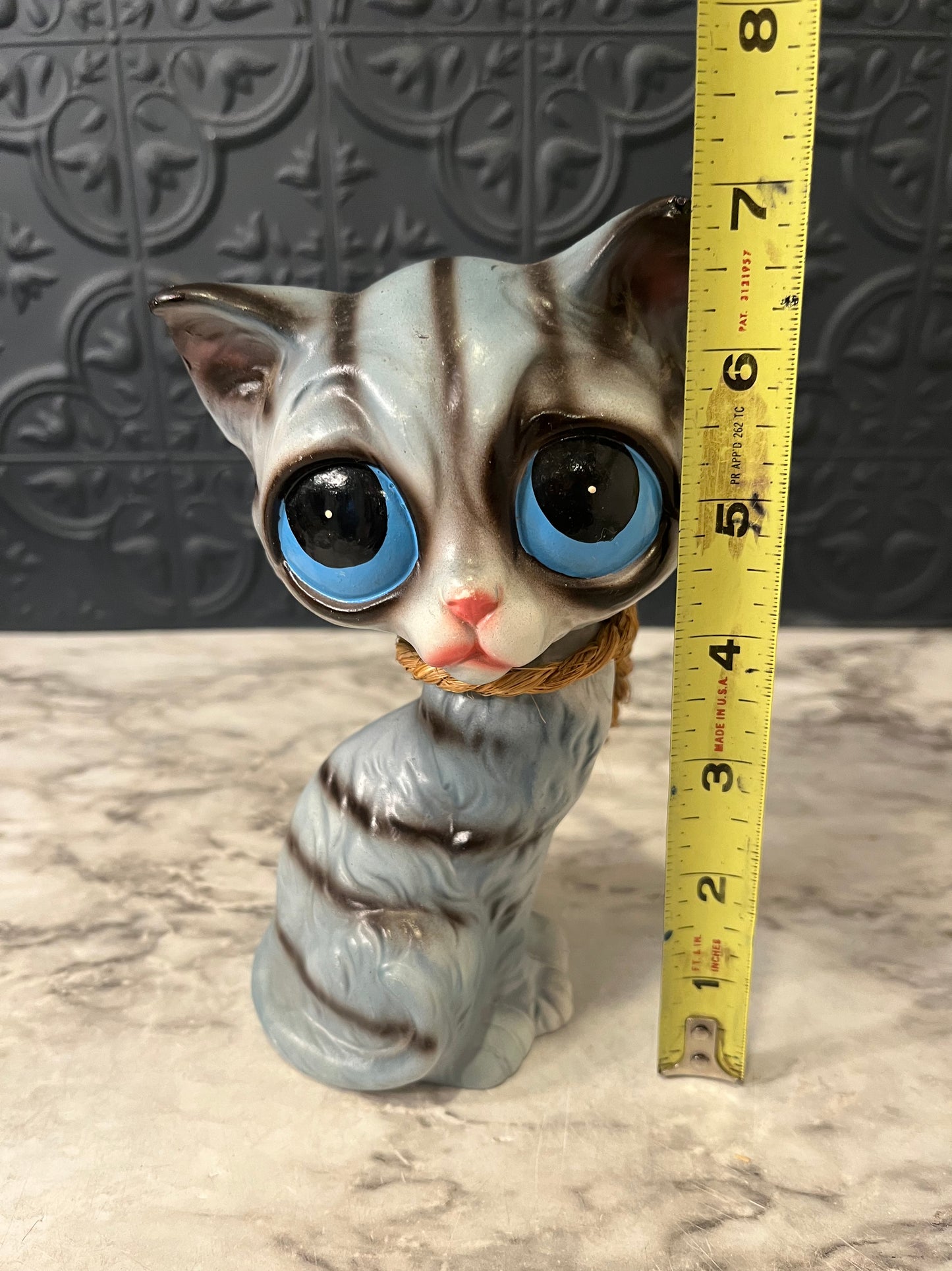 Enesco Big Eyes Tabby Cat