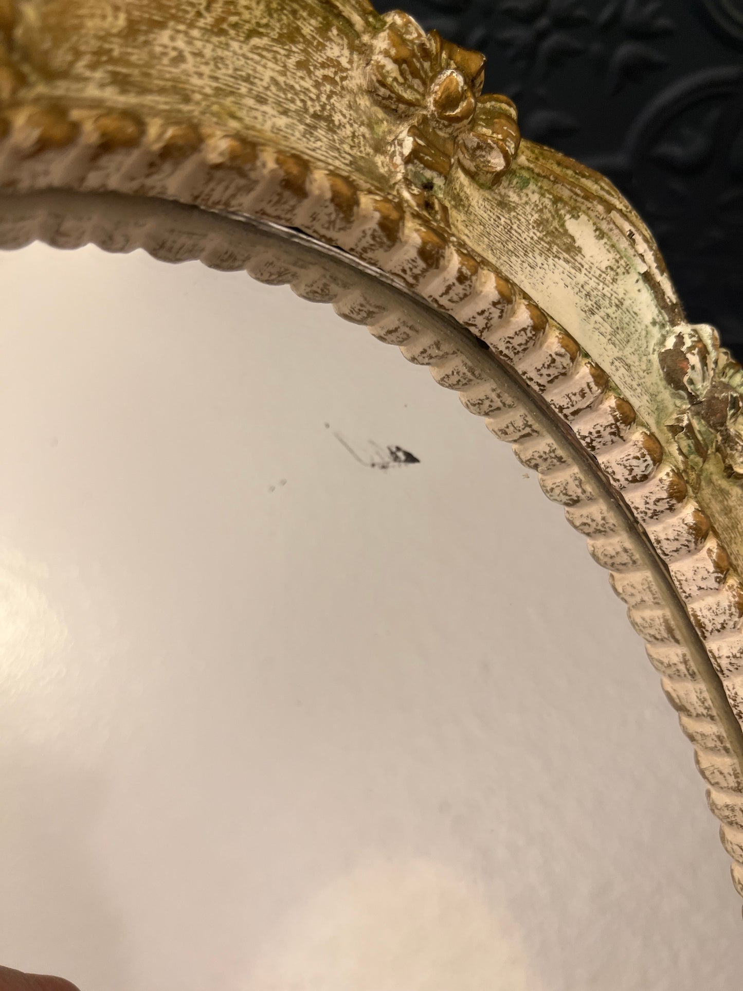 Oval Table top Mirror with Feet