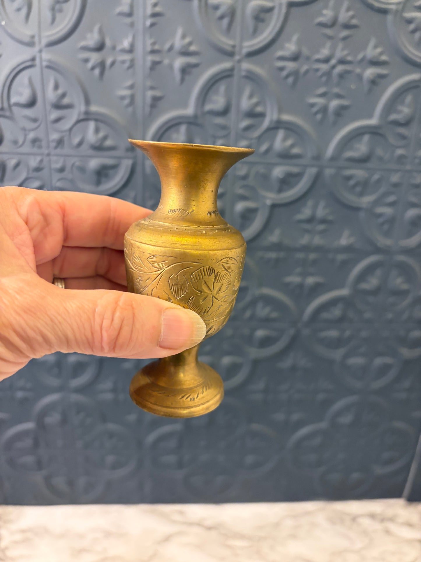 4" Leaf Etched Bud Vase