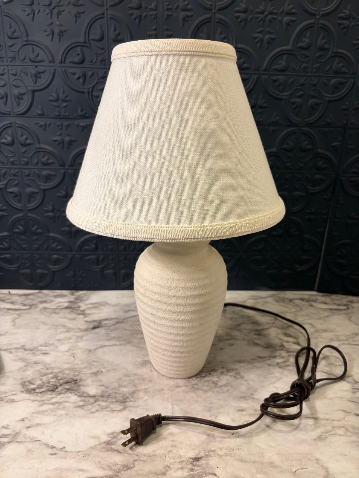 16" Cream Textured Lamp