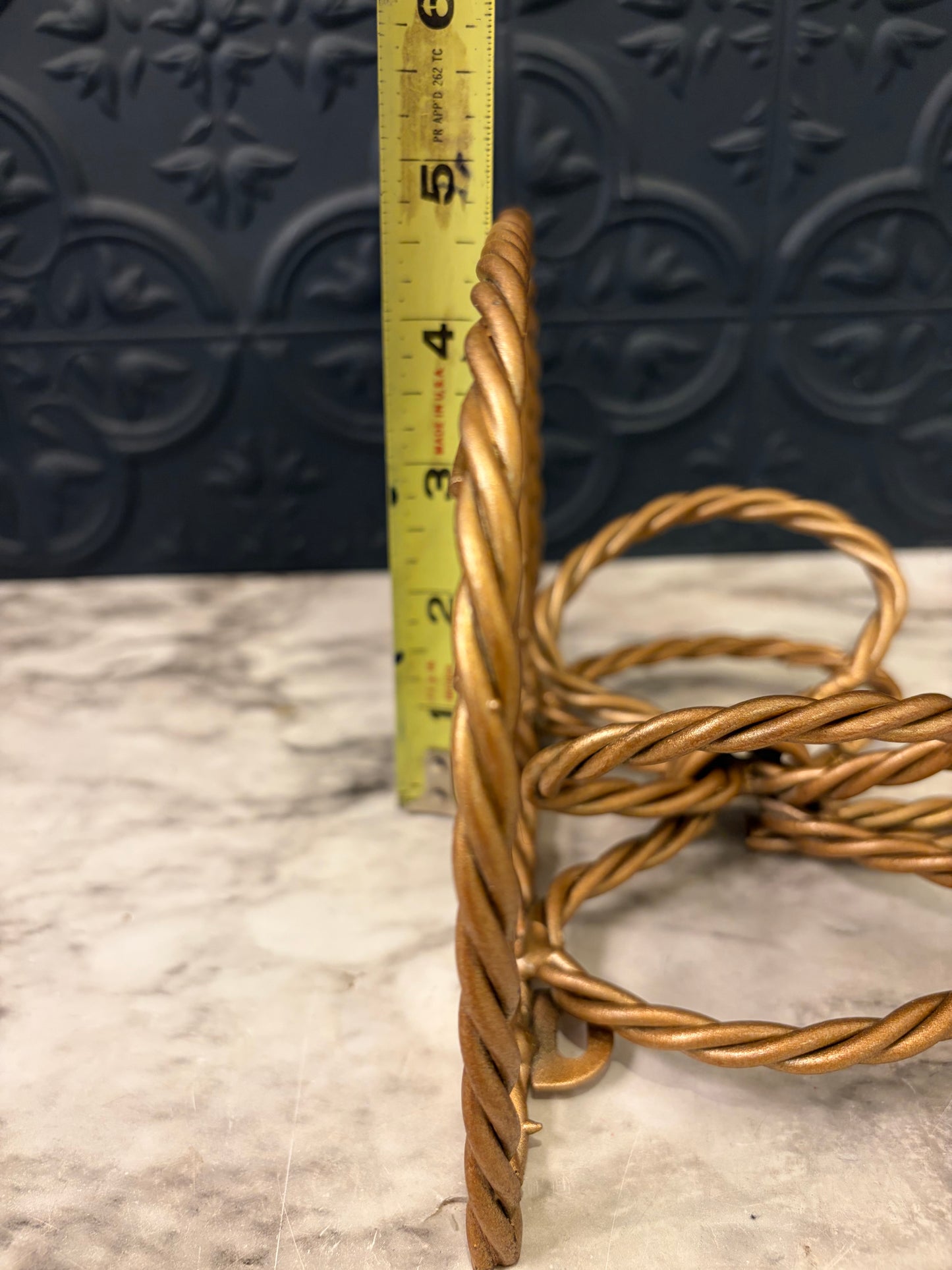 Twisted Gold Metal Bow Shelf