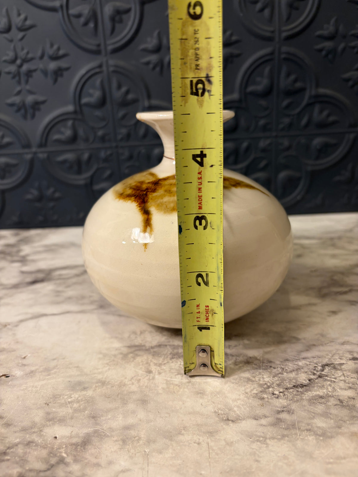 4.5" Cream Bud Vase Round with Narrow top Brown