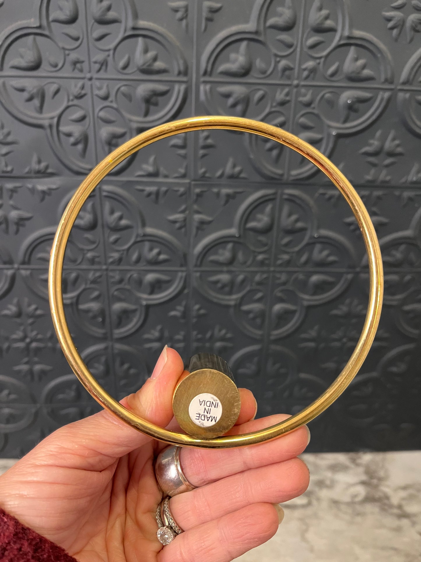 Metal Ring Candle Holder