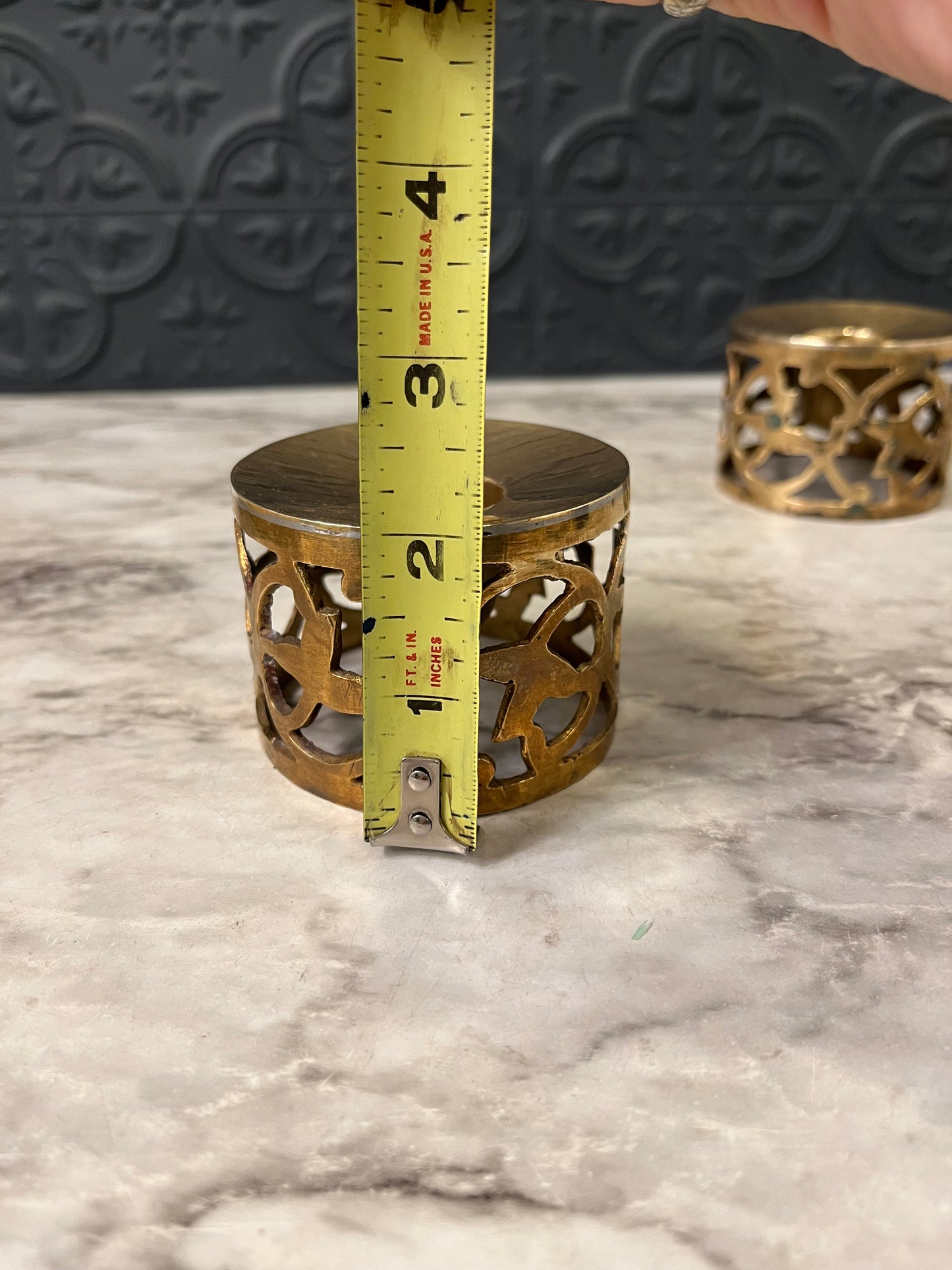 Round Cutout Candle holder set of2