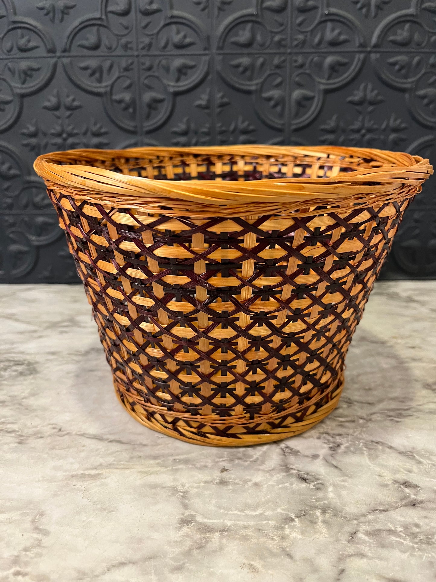Vintage basket with Dark Strands