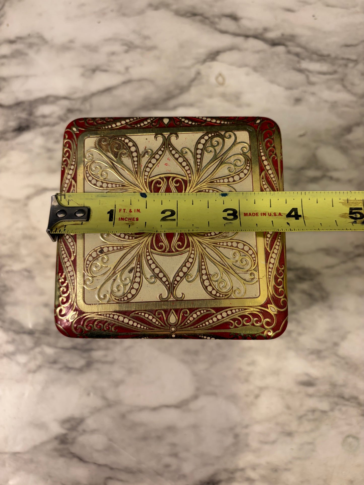 Cubed Red and Gold Tea Tin
