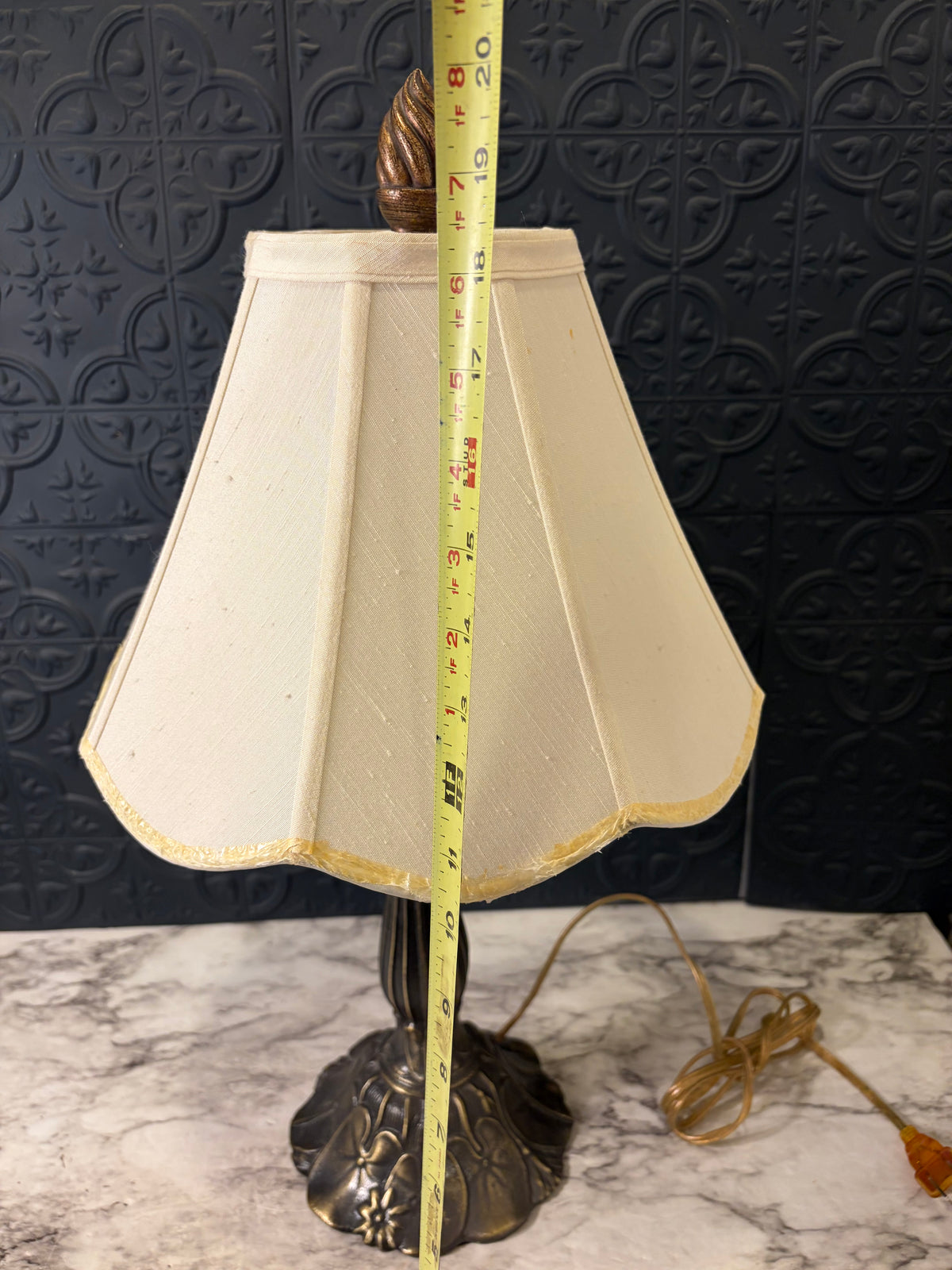 20" Table Lamp with Antique Bronze Stem