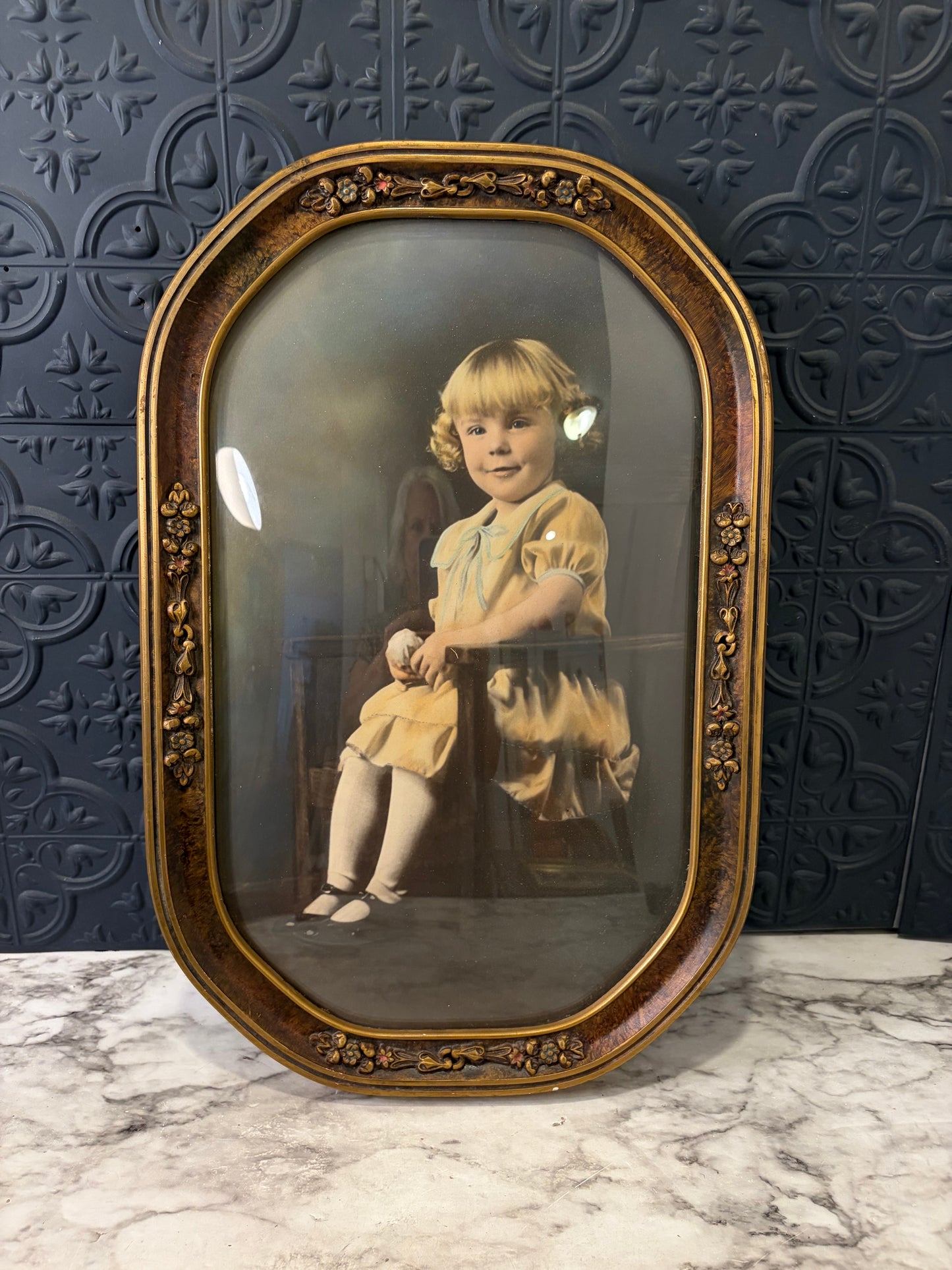 Antique Convex Bubble Frame Portrait in Oval Wood Frame