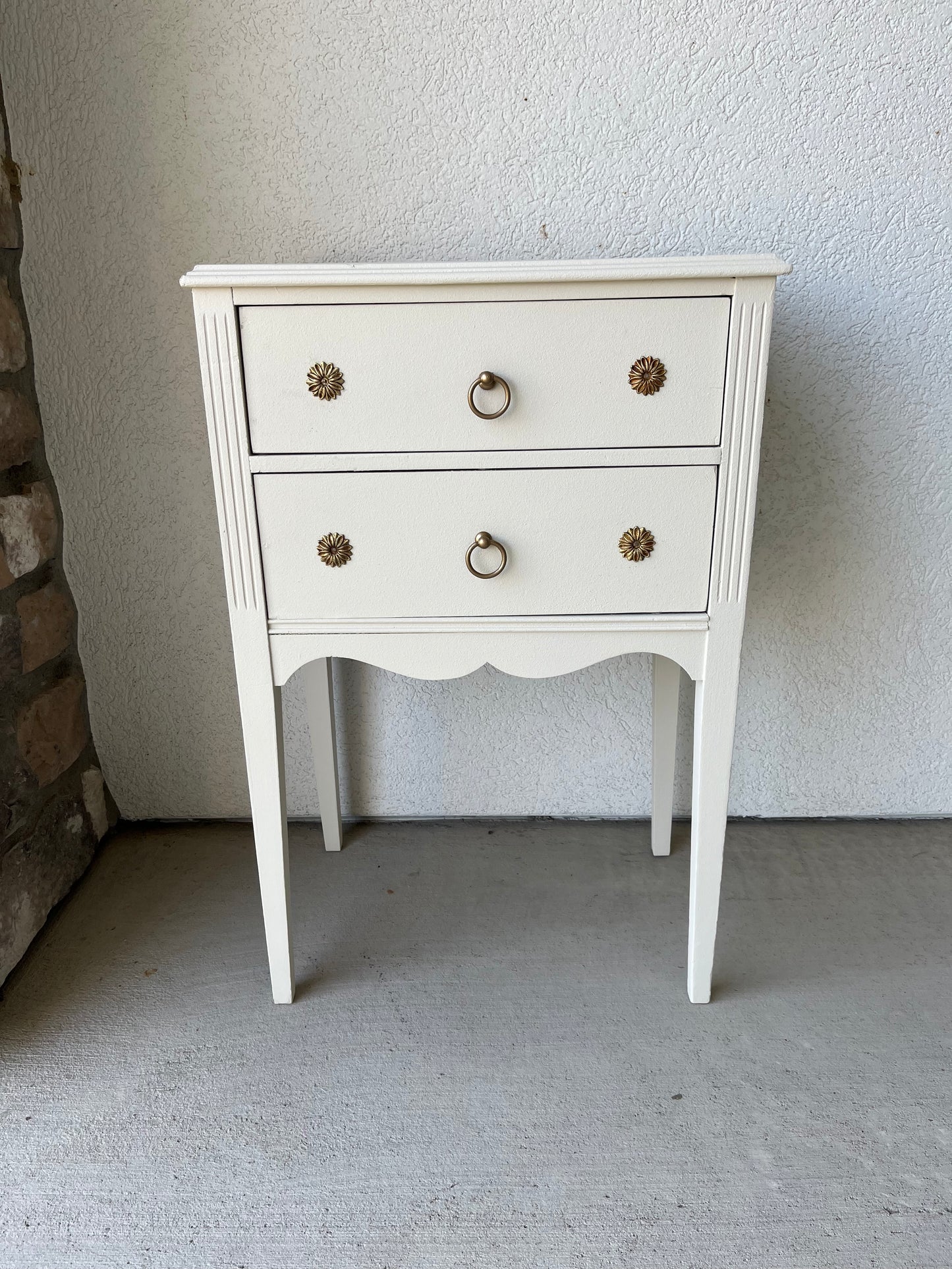 Small Cream Table/sewing