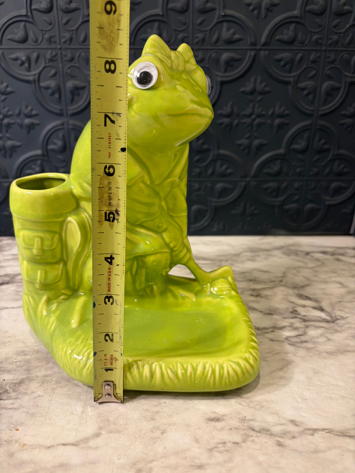 Green Ceramic Frog Golfer